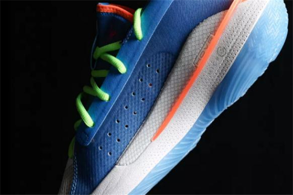 ua curry 7实物开箱 安德玛库里7代开箱测评